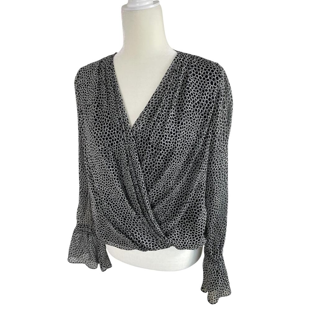 Diane Von Furstenberg Svetlana Silk Faux Wrap Top Black White Size 4 Career Chic - Picture 2 of 13